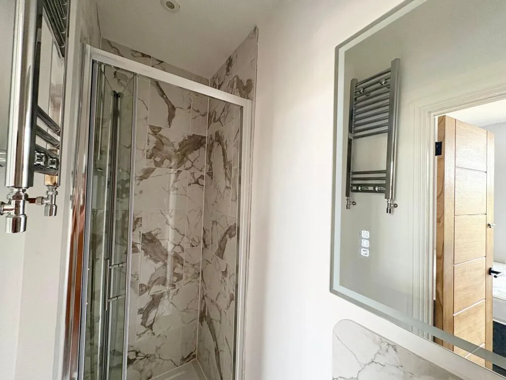 5 bedroom terraced house for rent