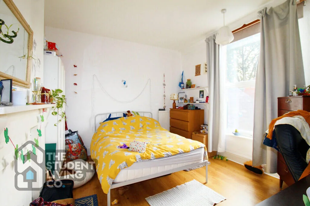 7 bedroom detached house for rent