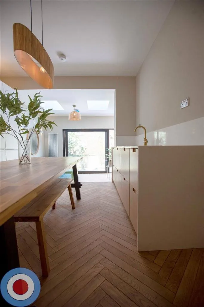 8 bedroom terraced house for rent