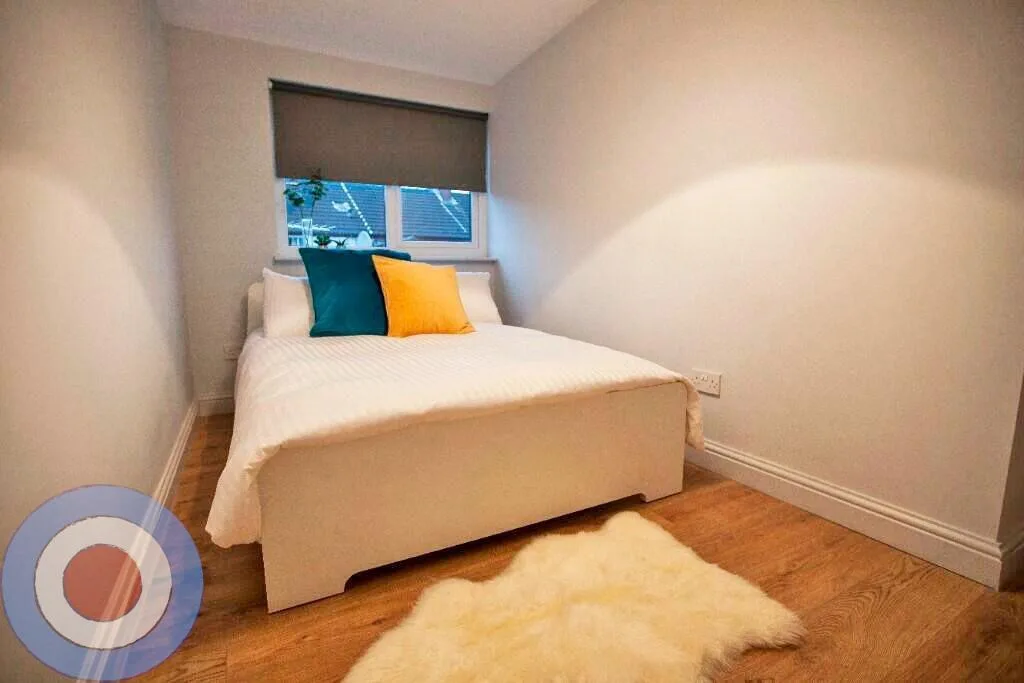 6 bedroom house for rent