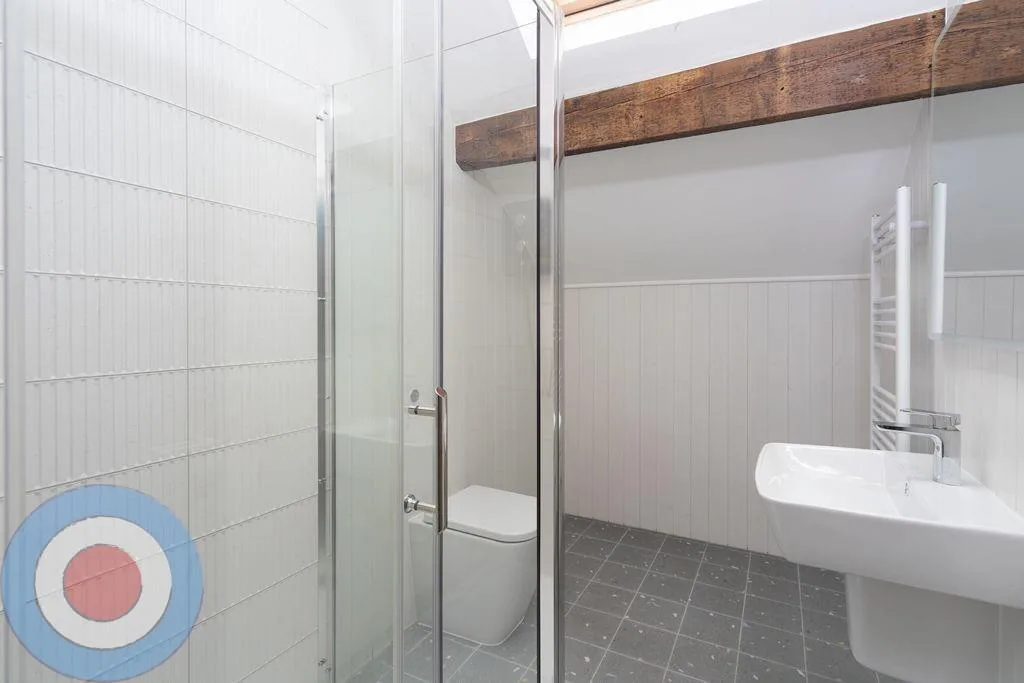 8 bedroom house for rent