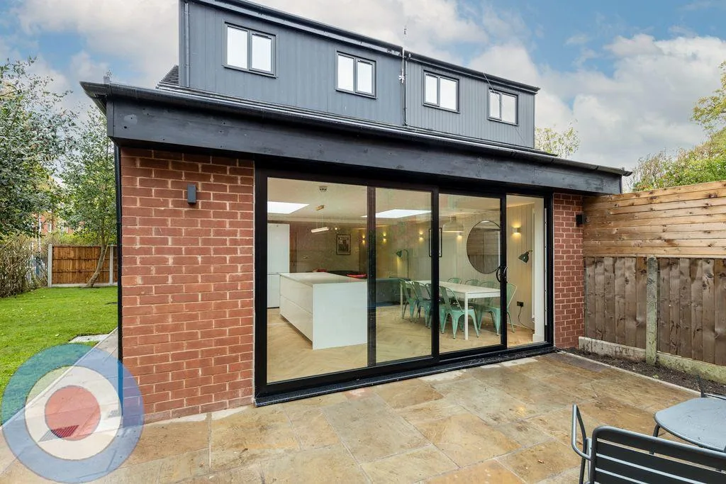 8 bedroom house for rent