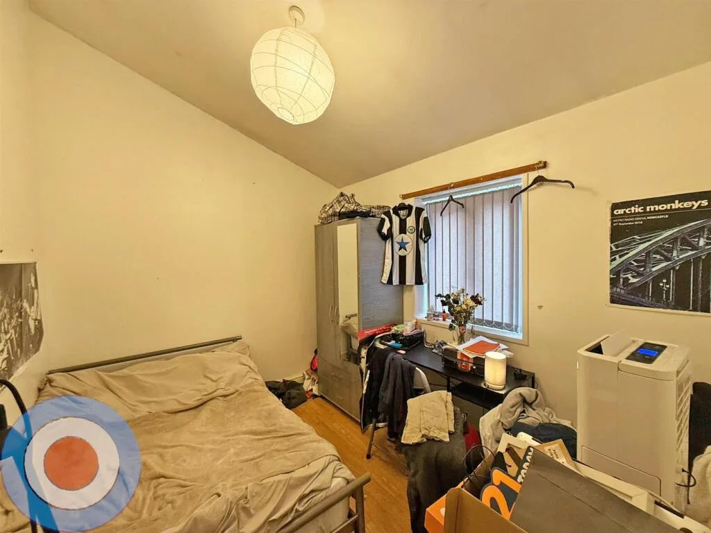 5 bedroom detached house for rent