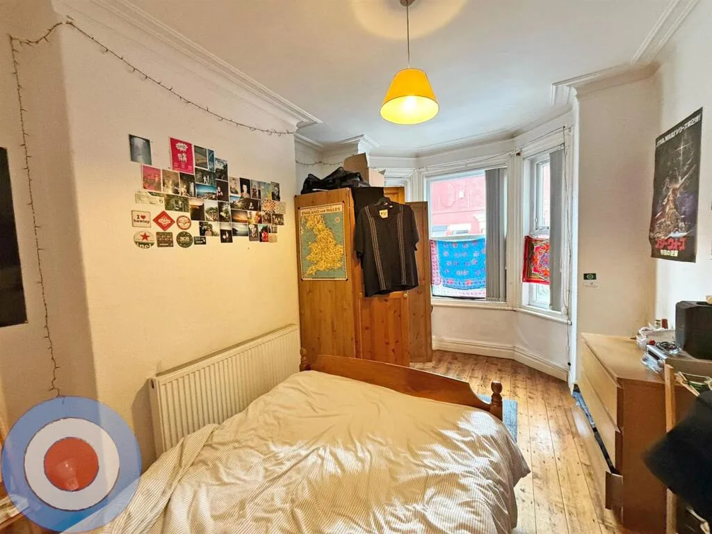 5 bedroom detached house for rent