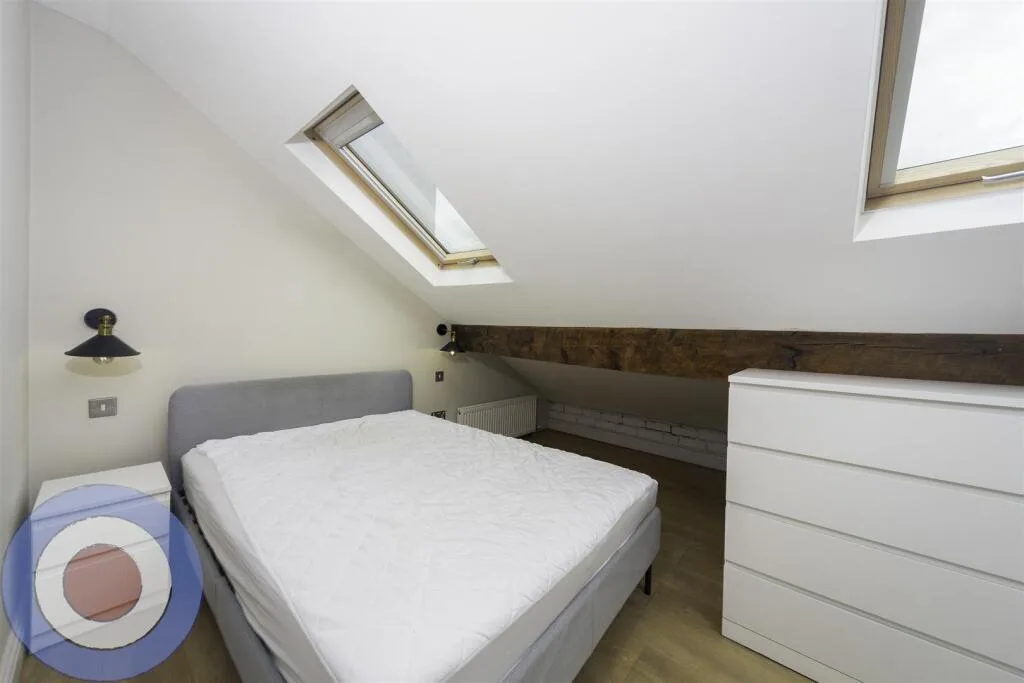 6 bedroom terraced house for rent