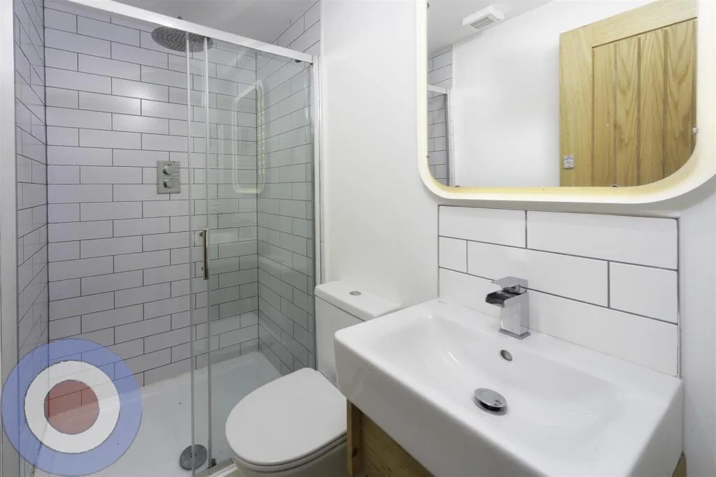 6 bedroom terraced house for rent