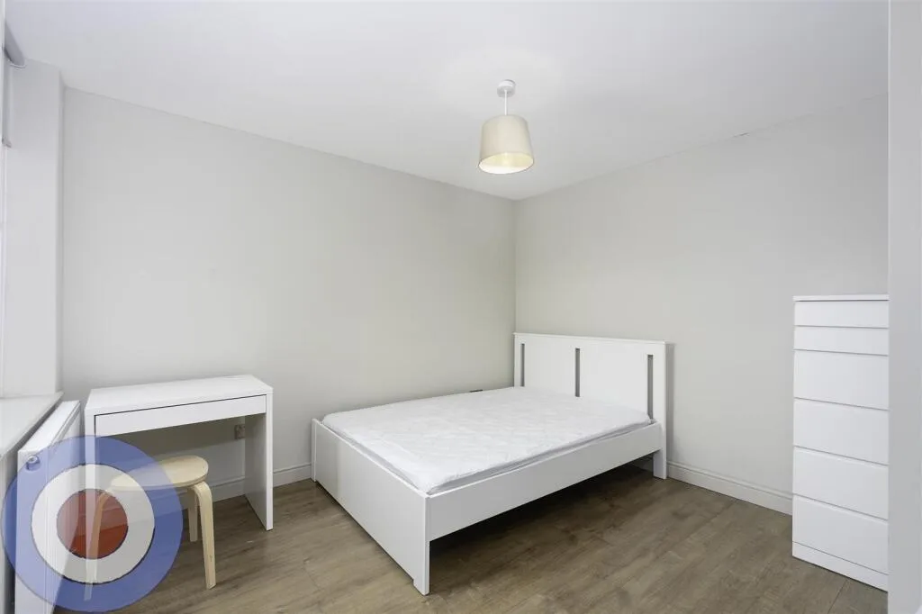 10 bedroom terraced house for rent