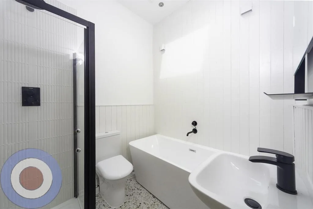 10 bedroom terraced house for rent