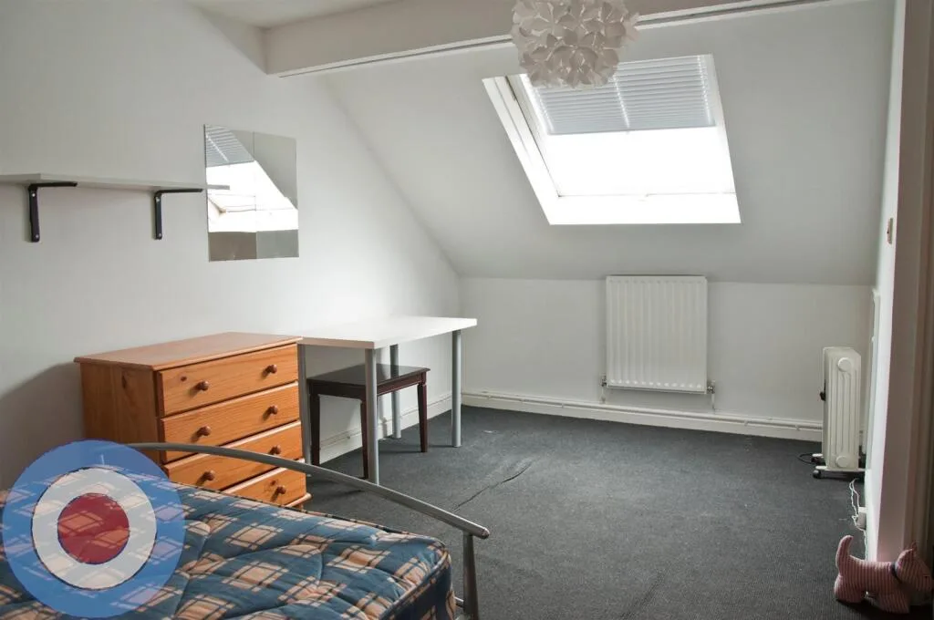 5 bedroom detached house for rent