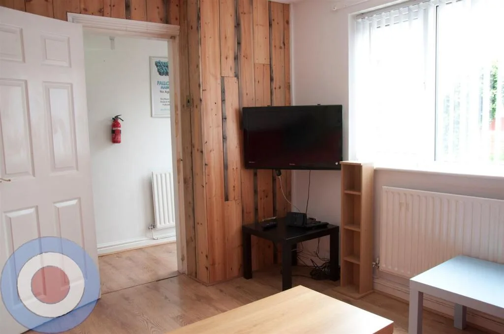 5 bedroom detached house for rent