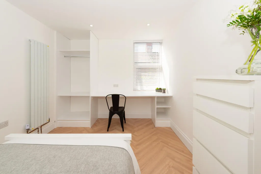 6 bedroom terraced house for rent