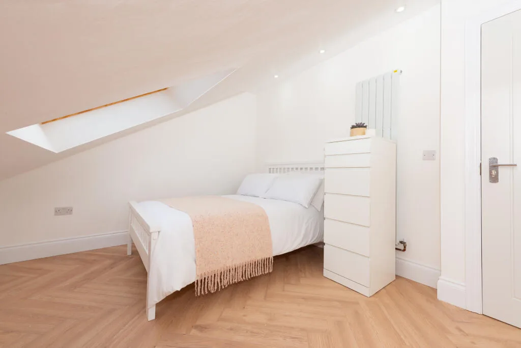 6 bedroom terraced house for rent