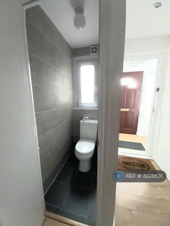 4 bedroom flat for rent