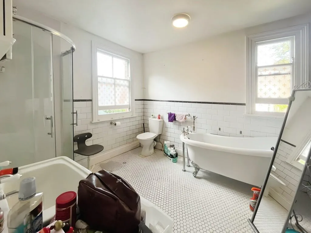 4 bedroom terraced house for rent