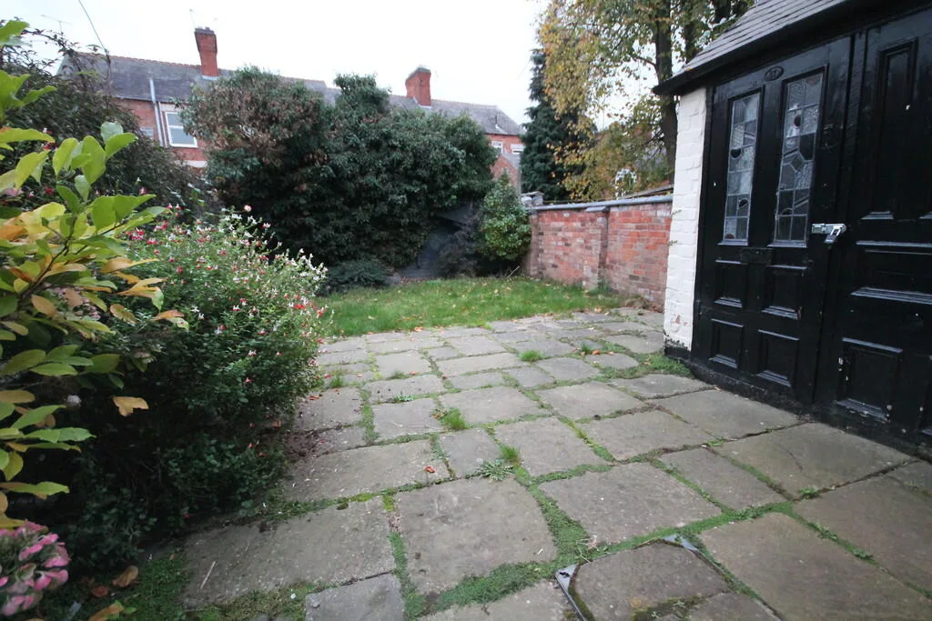 4 bedroom terraced house for rent