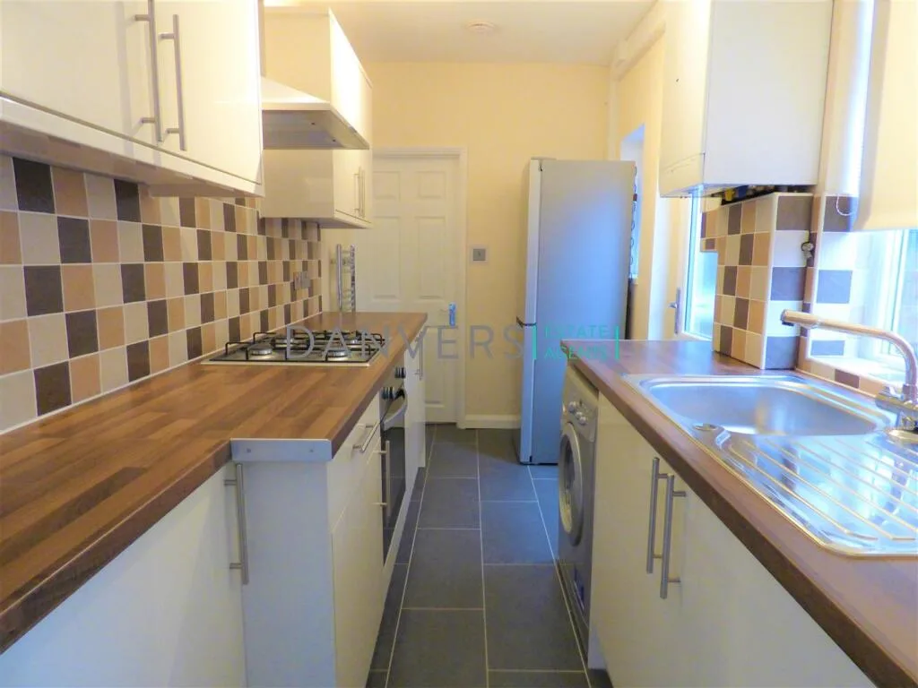 4 bedroom terraced house for rent
