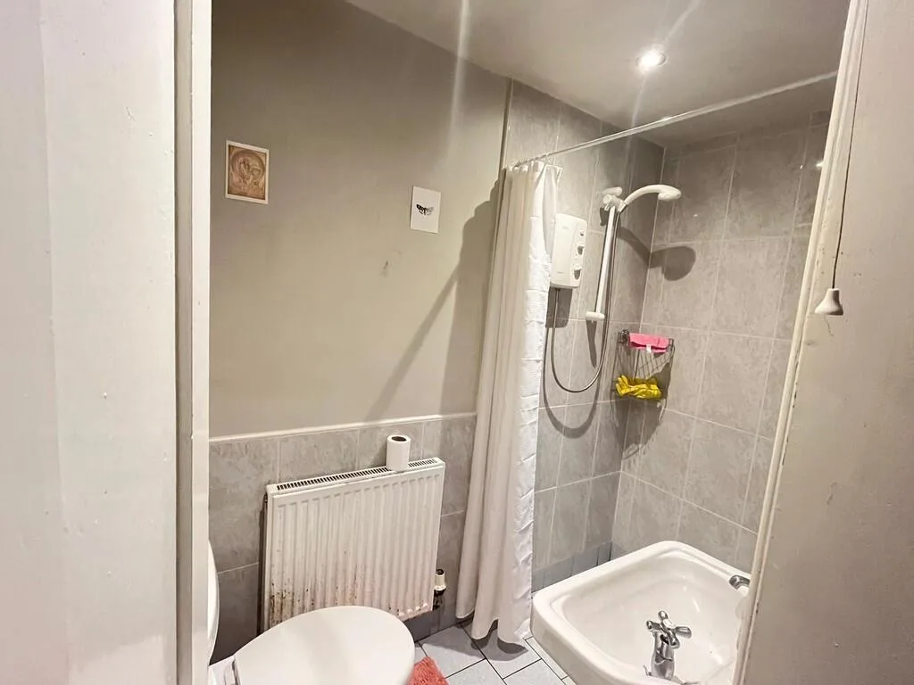 4 bedroom terraced house for rent