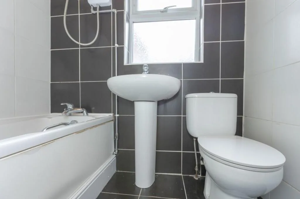 4 bedroom terraced house for rent