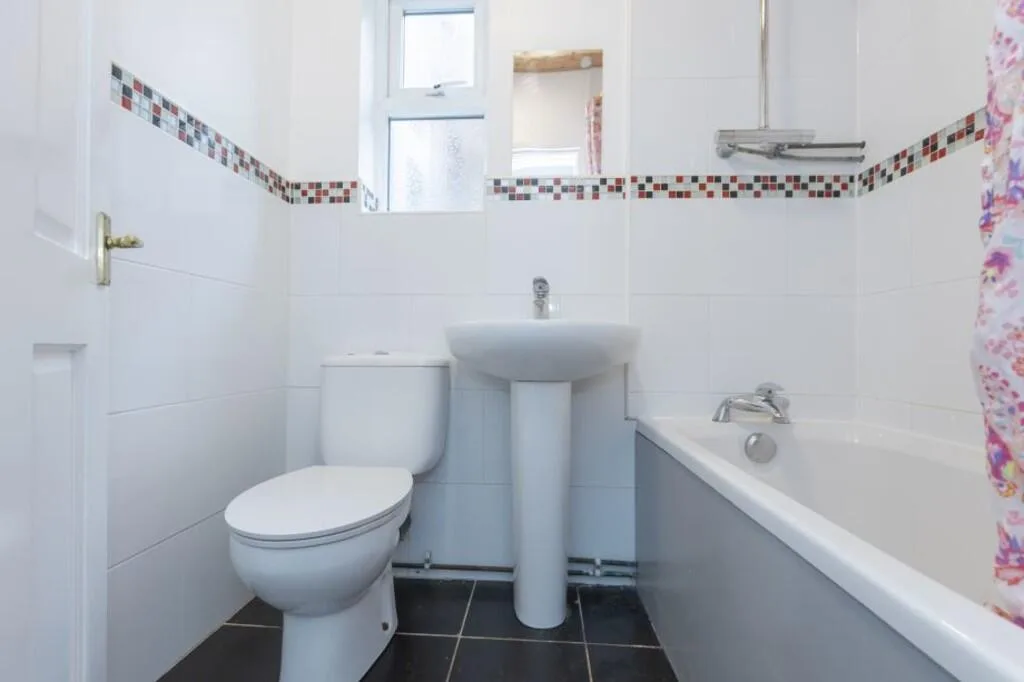 4 bedroom terraced house for rent