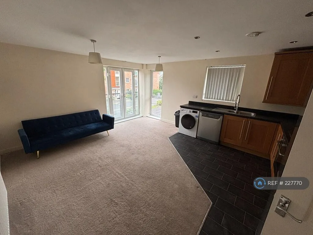 2 bedroom flat for rent