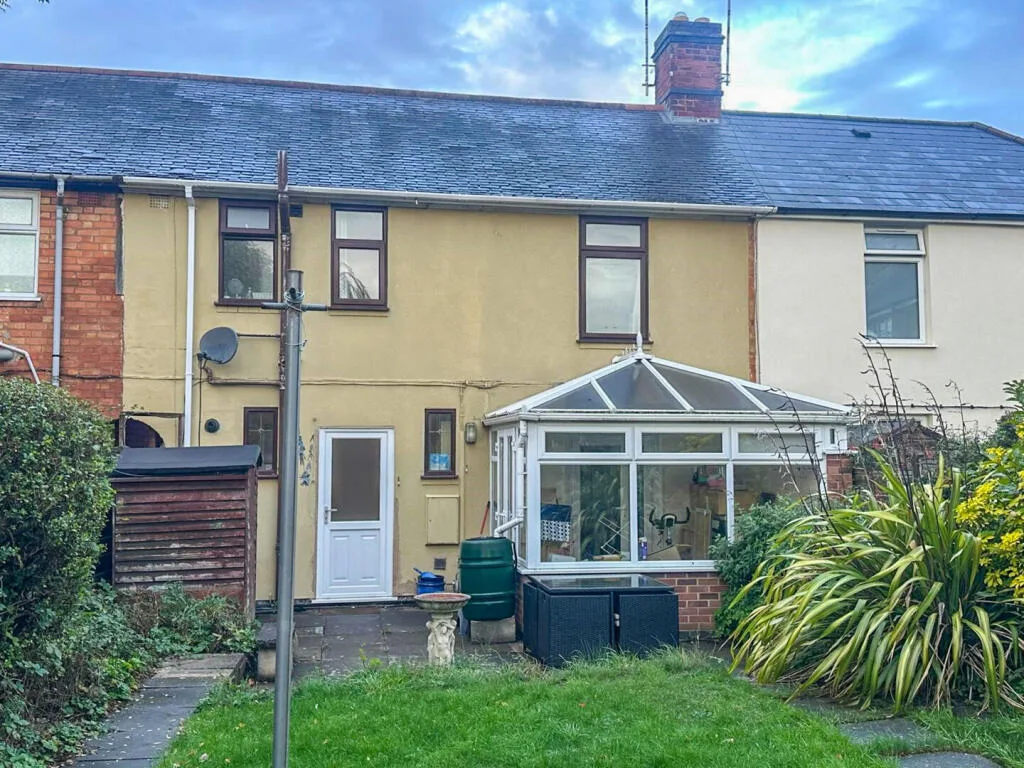 2 bedroom house for rent