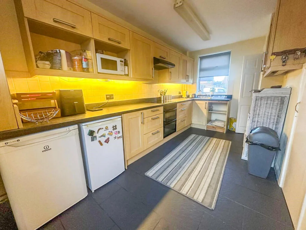 2 bedroom house for rent