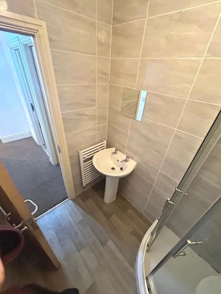 11 bedroom house for rent