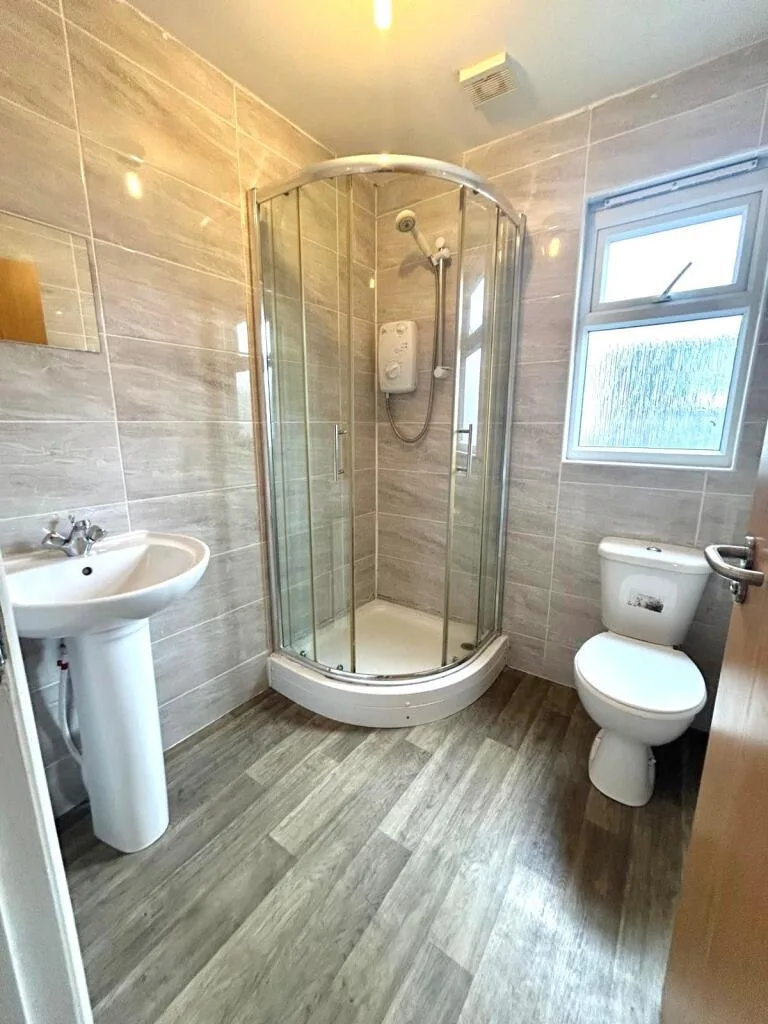11 bedroom house for rent