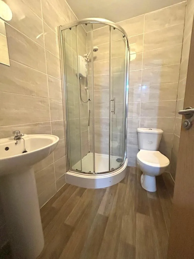 11 bedroom house for rent