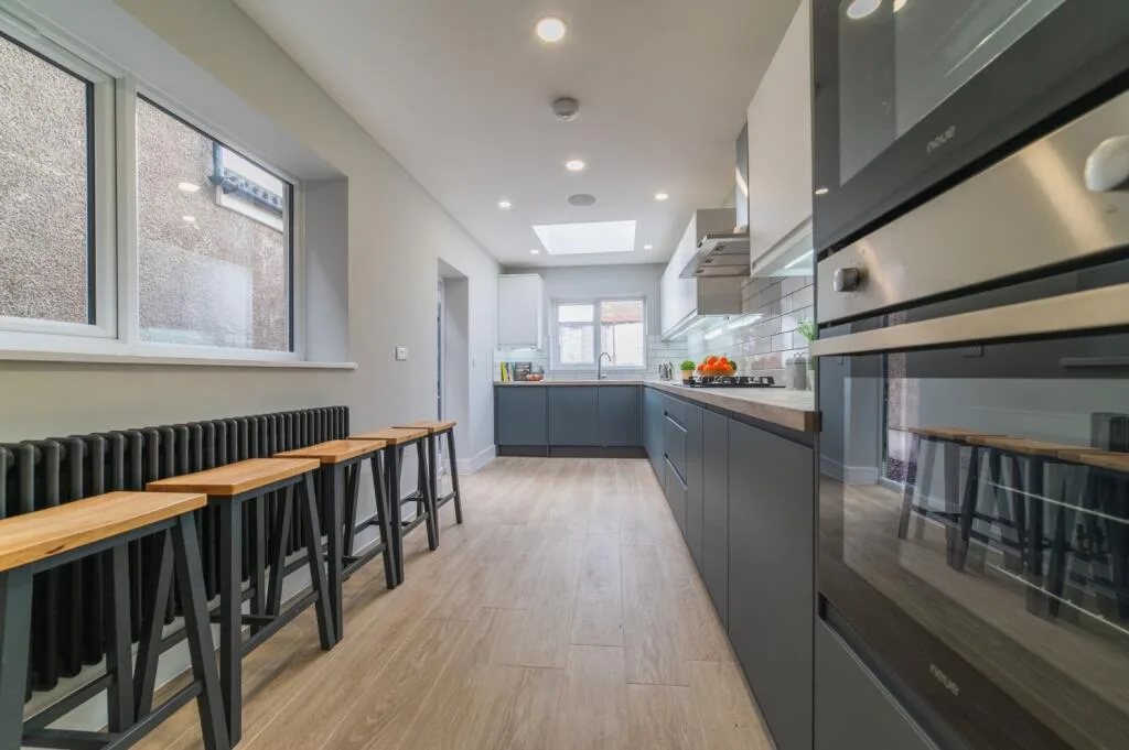 6 bedroom terraced house for rent