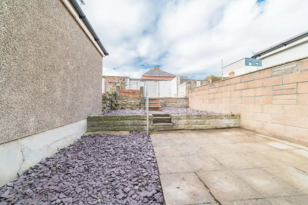6 bedroom terraced house for rent