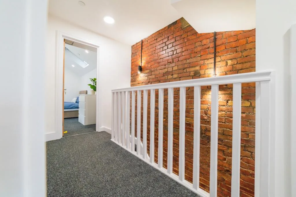 7 bedroom terraced house for rent