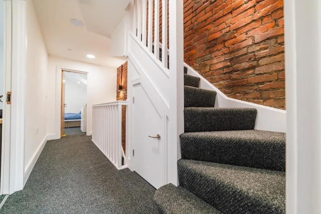 7 bedroom terraced house for rent