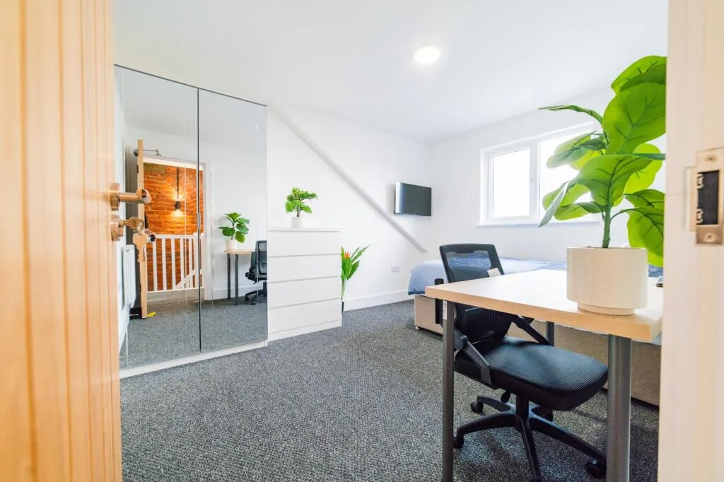 7 bedroom terraced house for rent