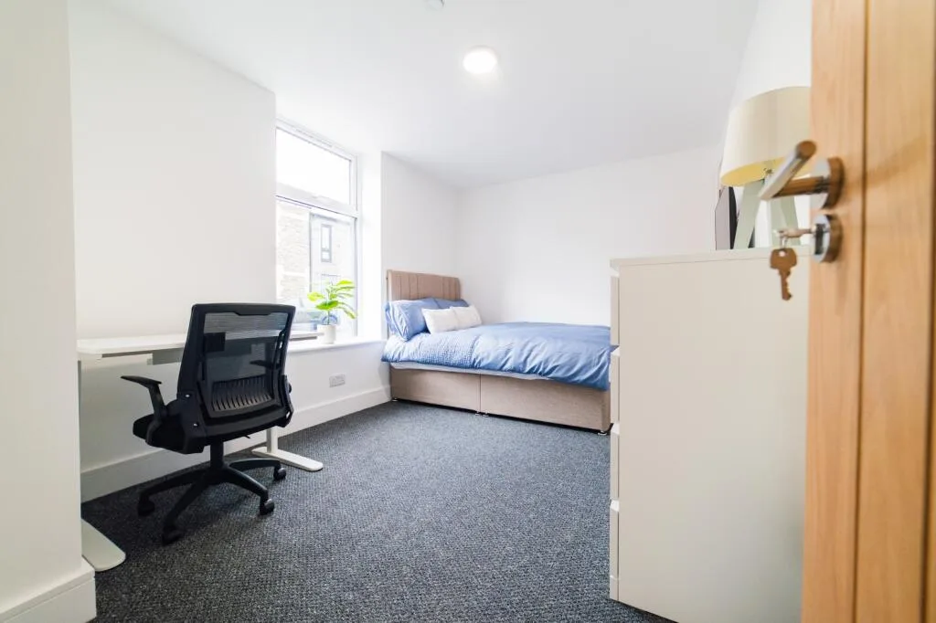 7 bedroom terraced house for rent