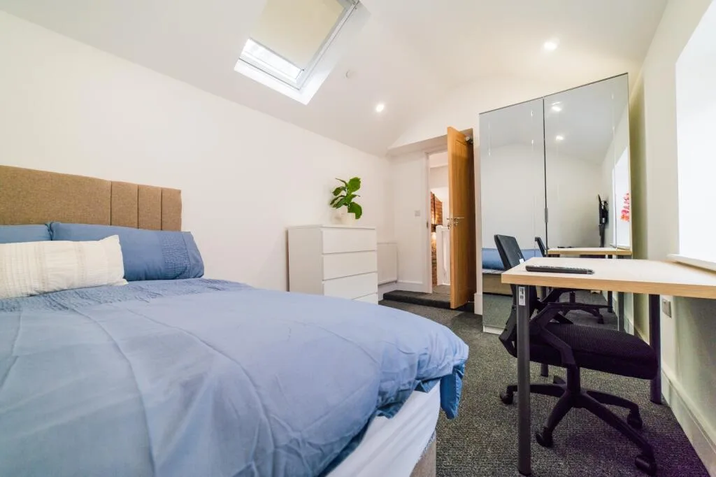 7 bedroom terraced house for rent