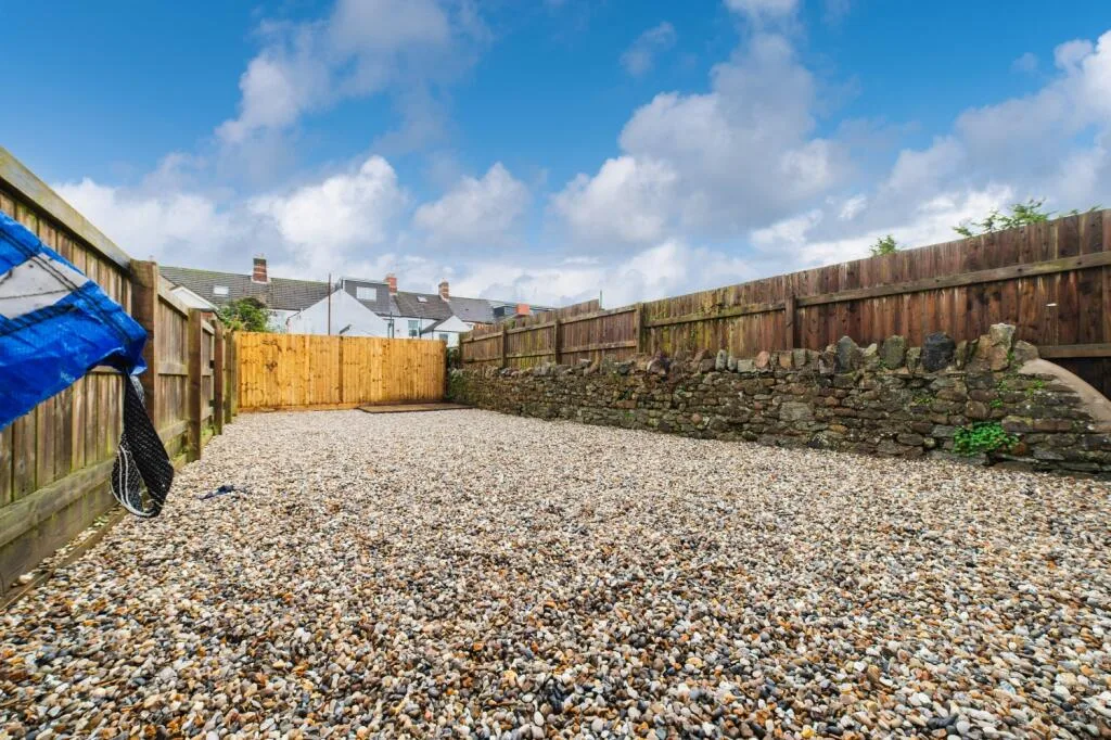 7 bedroom terraced house for rent
