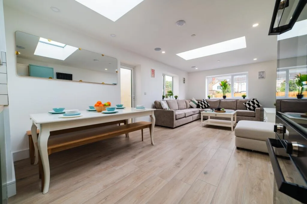 7 bedroom terraced house for rent