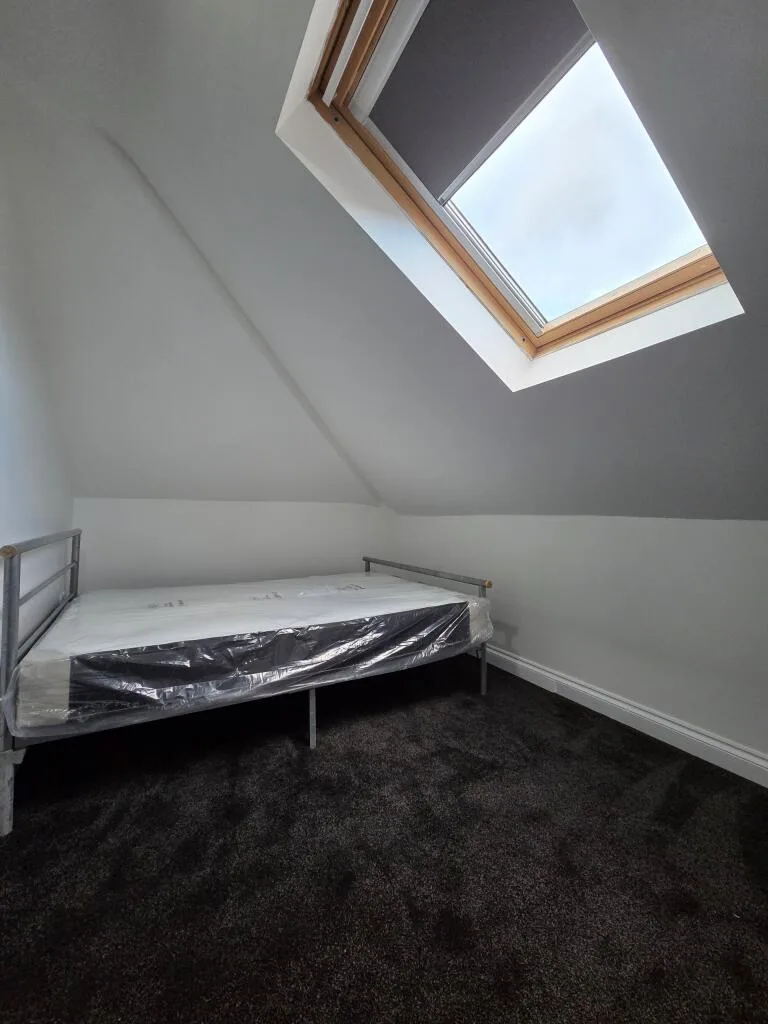 9 bedroom house for rent