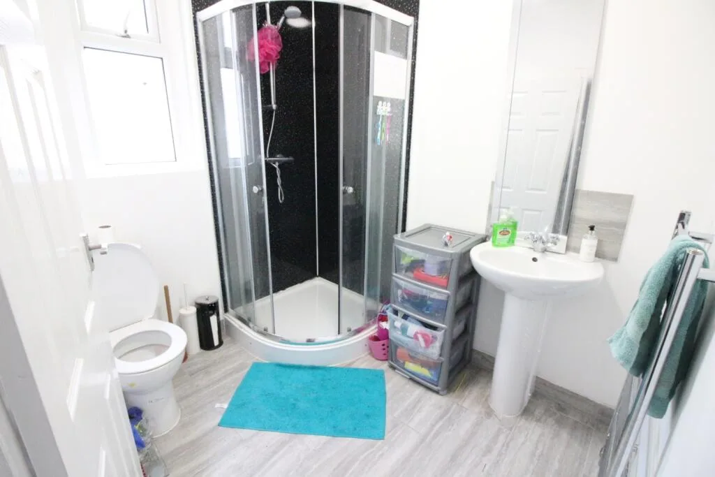 7 bedroom terraced house for rent