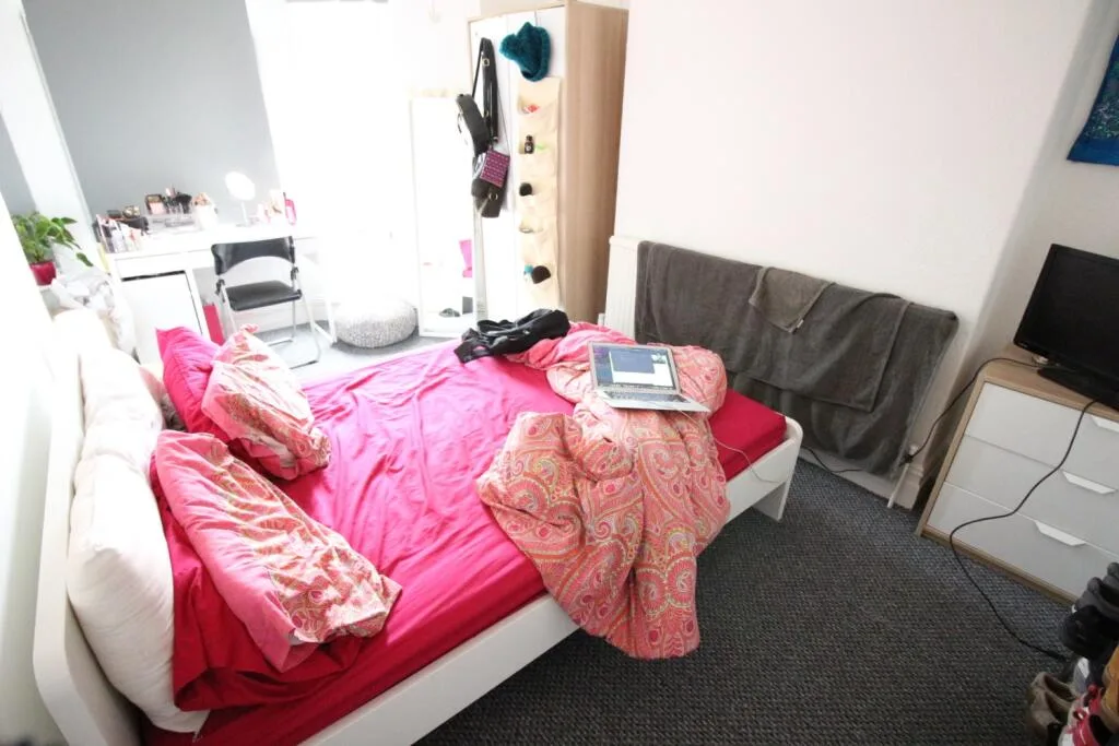 7 bedroom terraced house for rent