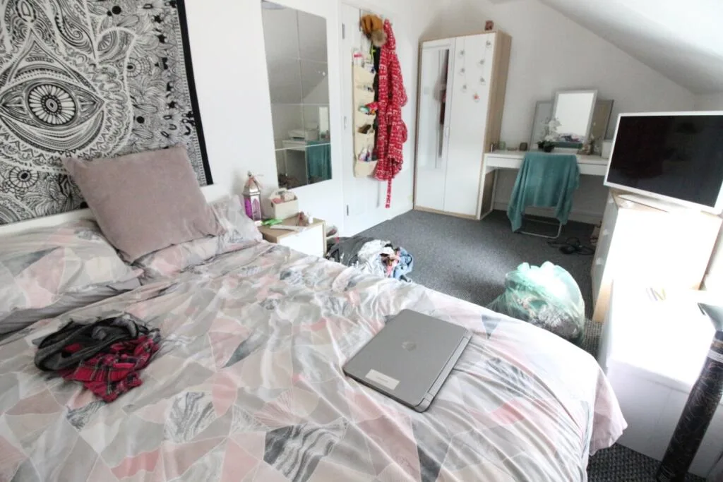 7 bedroom terraced house for rent