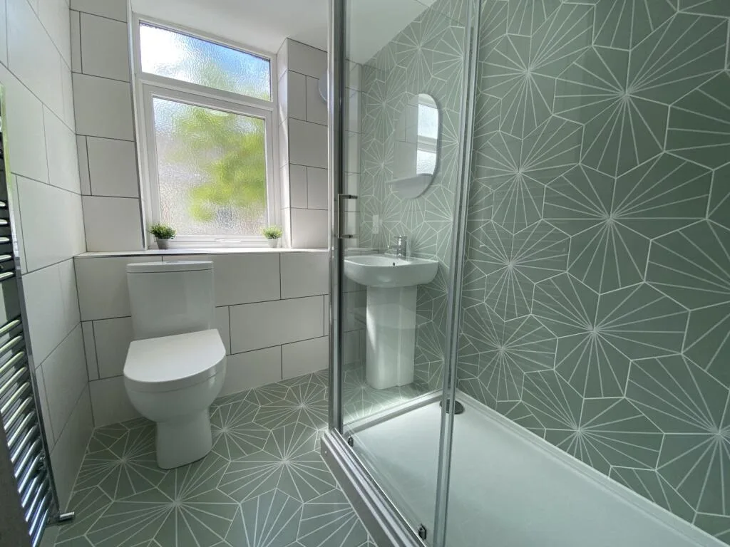 6 bedroom terraced house for rent