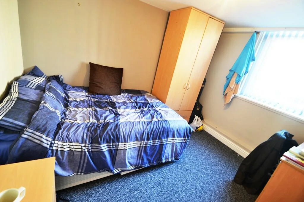 7 bedroom house for rent