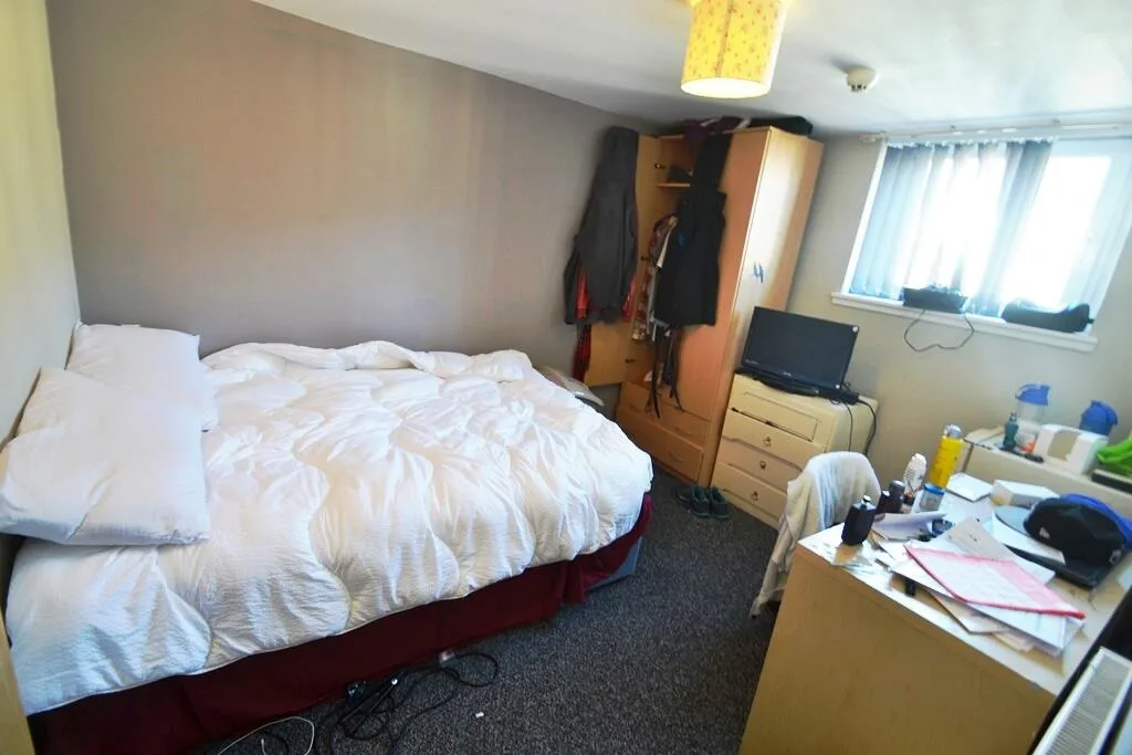 7 bedroom house for rent