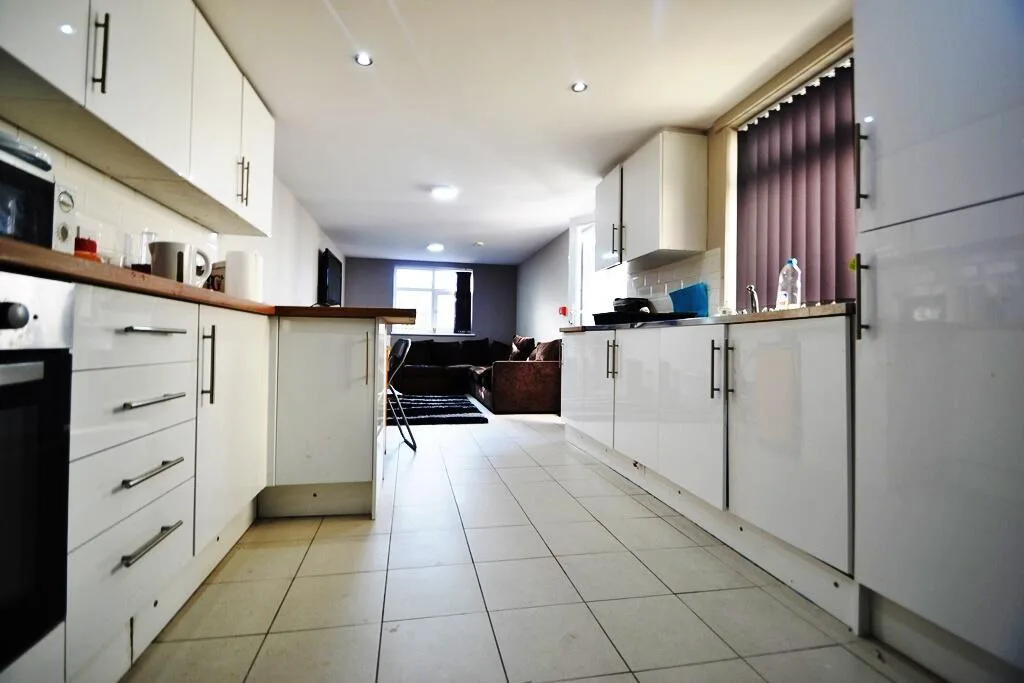 7 bedroom house for rent