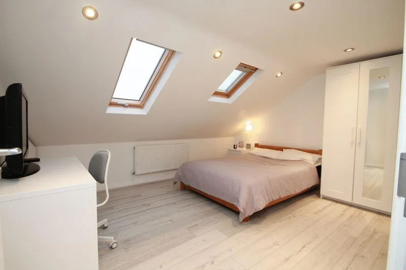 6 bedroom terraced house for rent