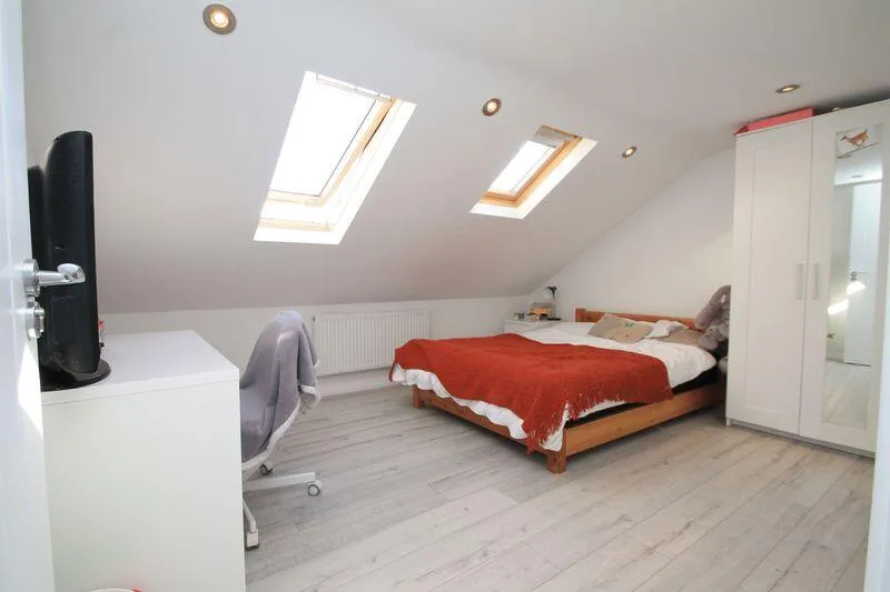 6 bedroom terraced house for rent