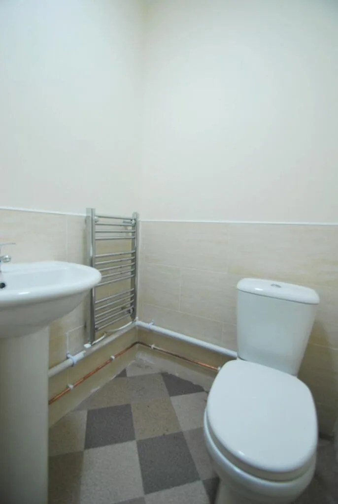 8 bedroom house for rent