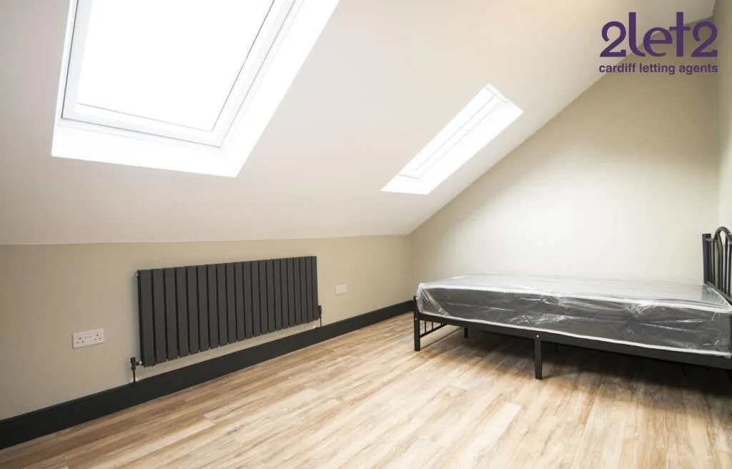 8 bedroom house for rent